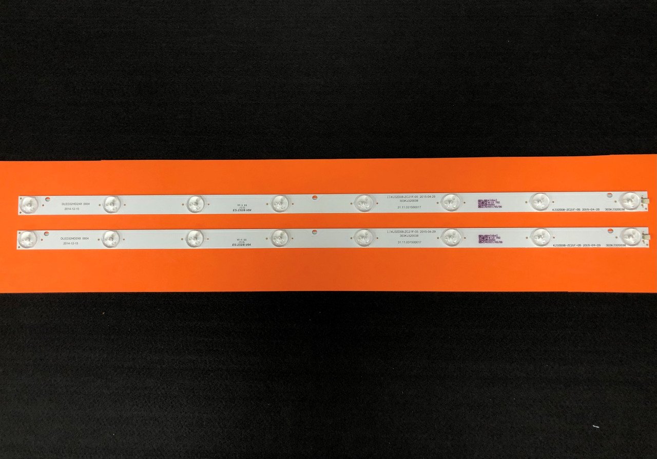 AWOX 32'' 56.5CM / 8LED / MLD762 X2