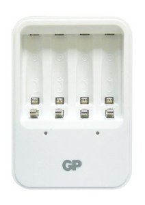 GP PB420 Pil Şarj Cihazı 4x2700mAh AA Kalem Pil Seti