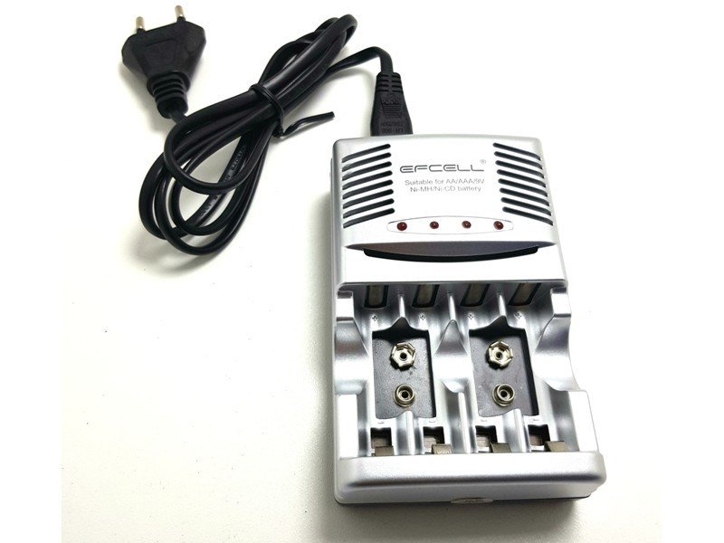 Efcell EF-819 Pil Şarj Cihazı Ni-Mh Ni-Cd AA-AAA-9V