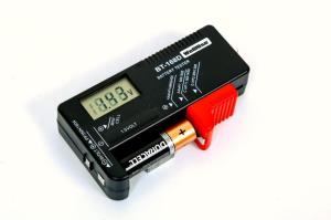Wellhise BT-168D Dijital Pil Test Cihazı AA-AAA-9V