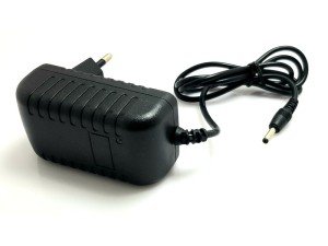 Powermaster 5Volt 2Amper Tablet Adaptörü 3.5x1.35mm Uç