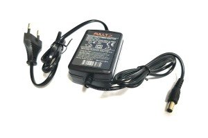 Fully 12Volt 2Amper Masa Tipi Adaptör 5,5x2,5mm Jak Fişli