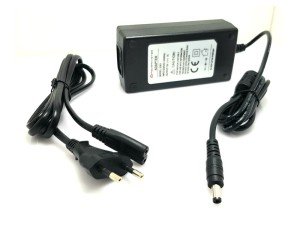 Powermaster 12V 7A Plastik Kasa Adaptör 5.5x2.5mm