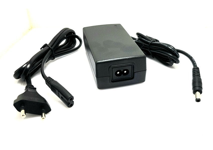 Powermaster 12V 7A Plastik Kasa Adaptör 5.5x2.5mm