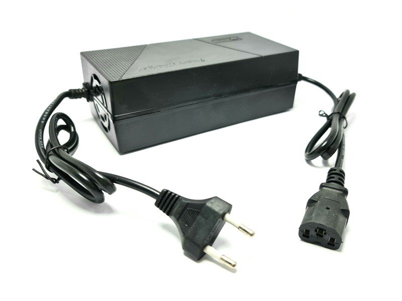 electroon 24Volt 20Amper Elektrikli Bisiklet Şarj Cihazı 24V 20A