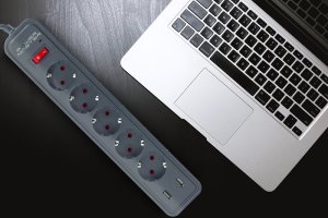 Powermaster PM-17565 2 Usb Çıkışlı 5'li 2 Metre Kablolu Akım Korumalı Priz
